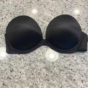 32DD black strapless very sexy Victoria’s Secret bra